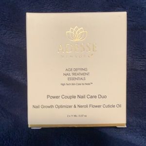 Adesse New York Power Couple Nail Carr Duo